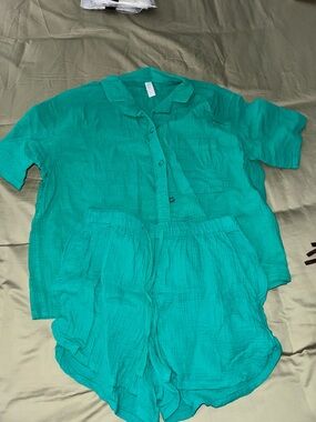 Target Teal Two-Piece Button Shirt and Elastic Waist Shorts Set